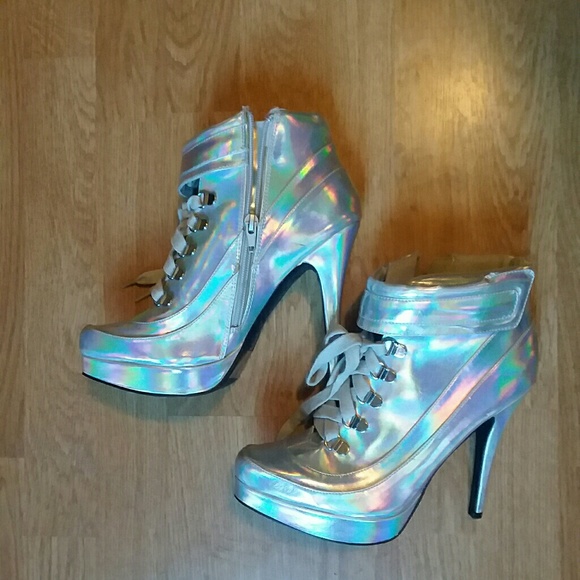Qupid Shoes - Qupid hologram booties